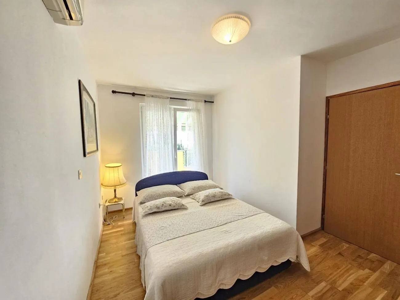 Blaz 2 - Apartment For 3 Persons, 150 M From The Beach Novi Vinodolski